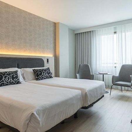 Hotel Blanca De Navarra Pamplona Bagian luar foto