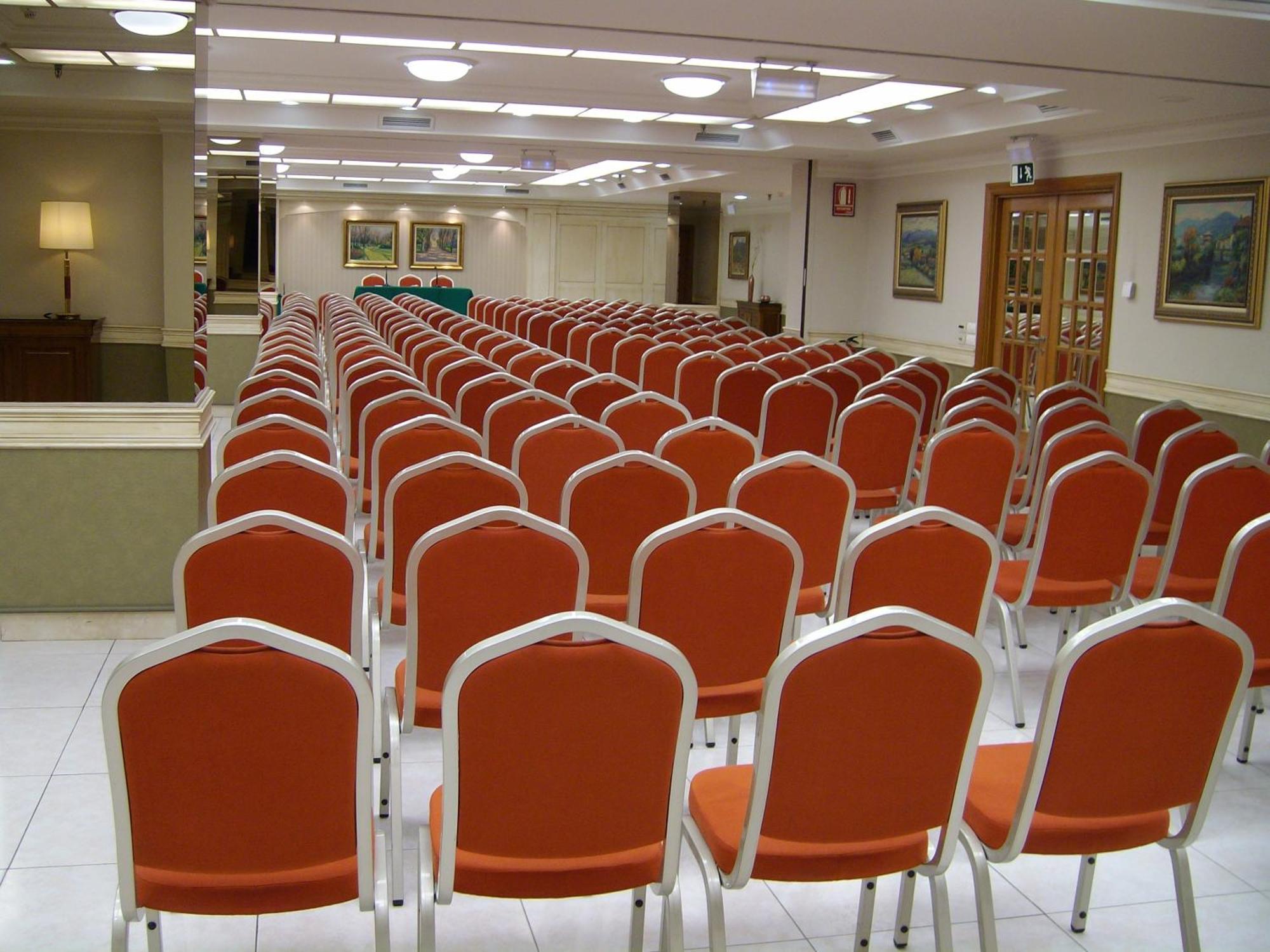Hotel Blanca De Navarra Pamplona Bagian luar foto